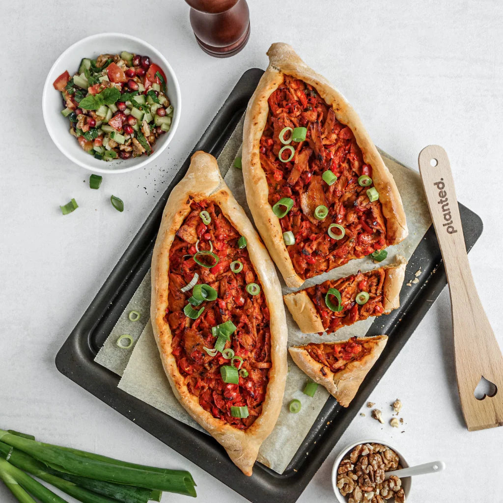 Pide con insalata al cucchiaio
