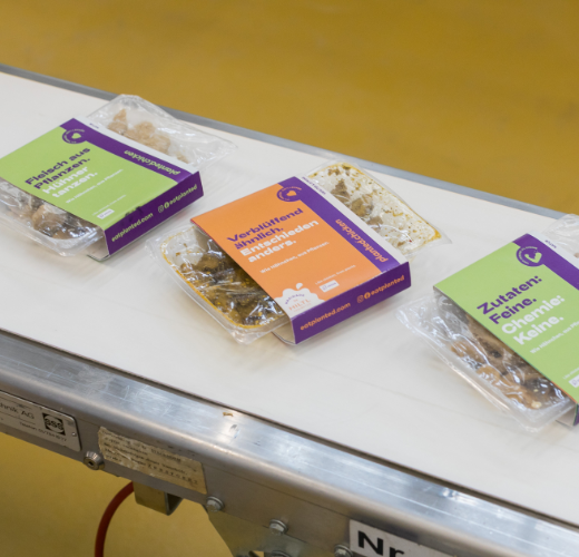 La start-up svizzera Planted lancia il pollo a base vegetale sul mercato tedesco